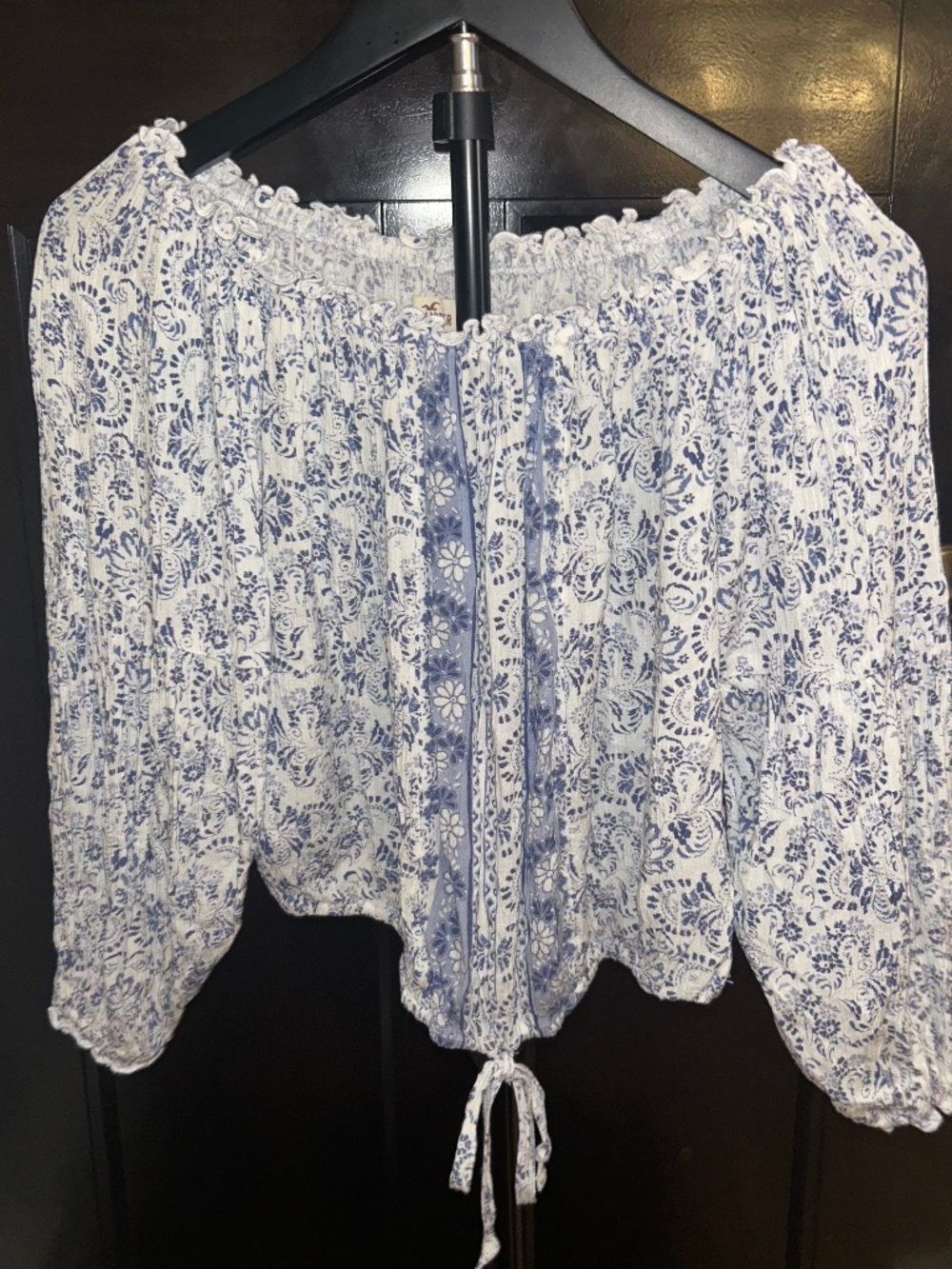 Hollister Blue White Floral Off Shoulder Peasant Top Size Small